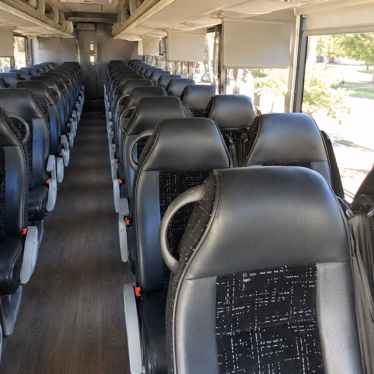 San Francisco Airport Shuttle & Transportation party bus exterior