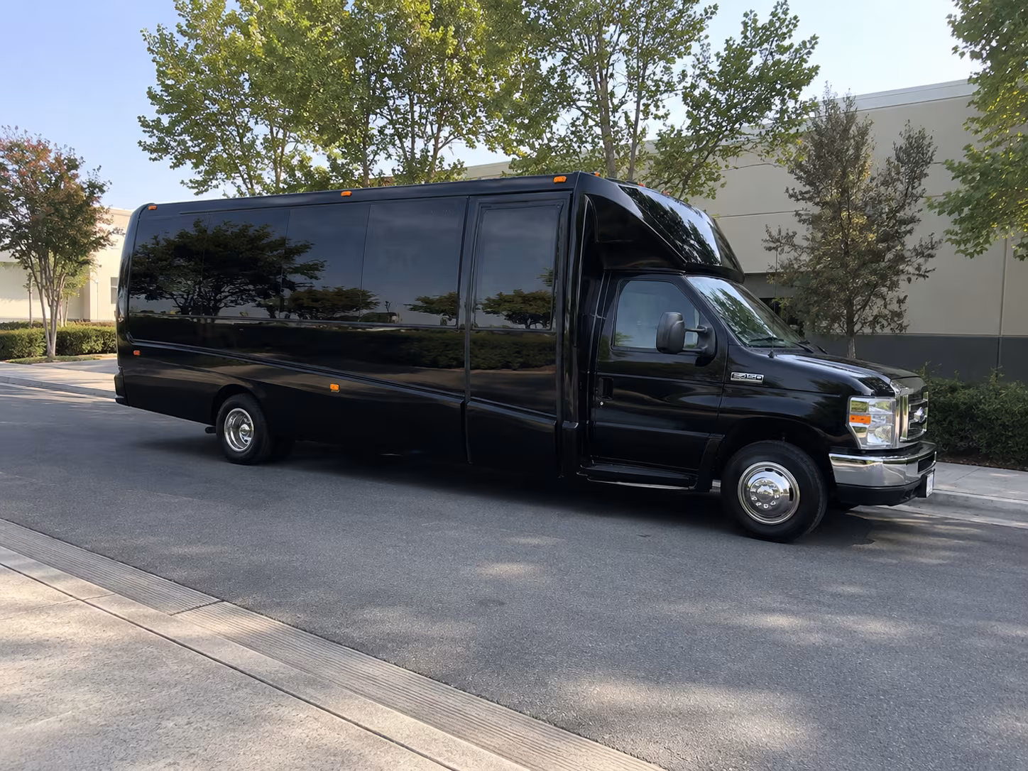 San Francisco Homecoming & Prom Party Bus Rentals