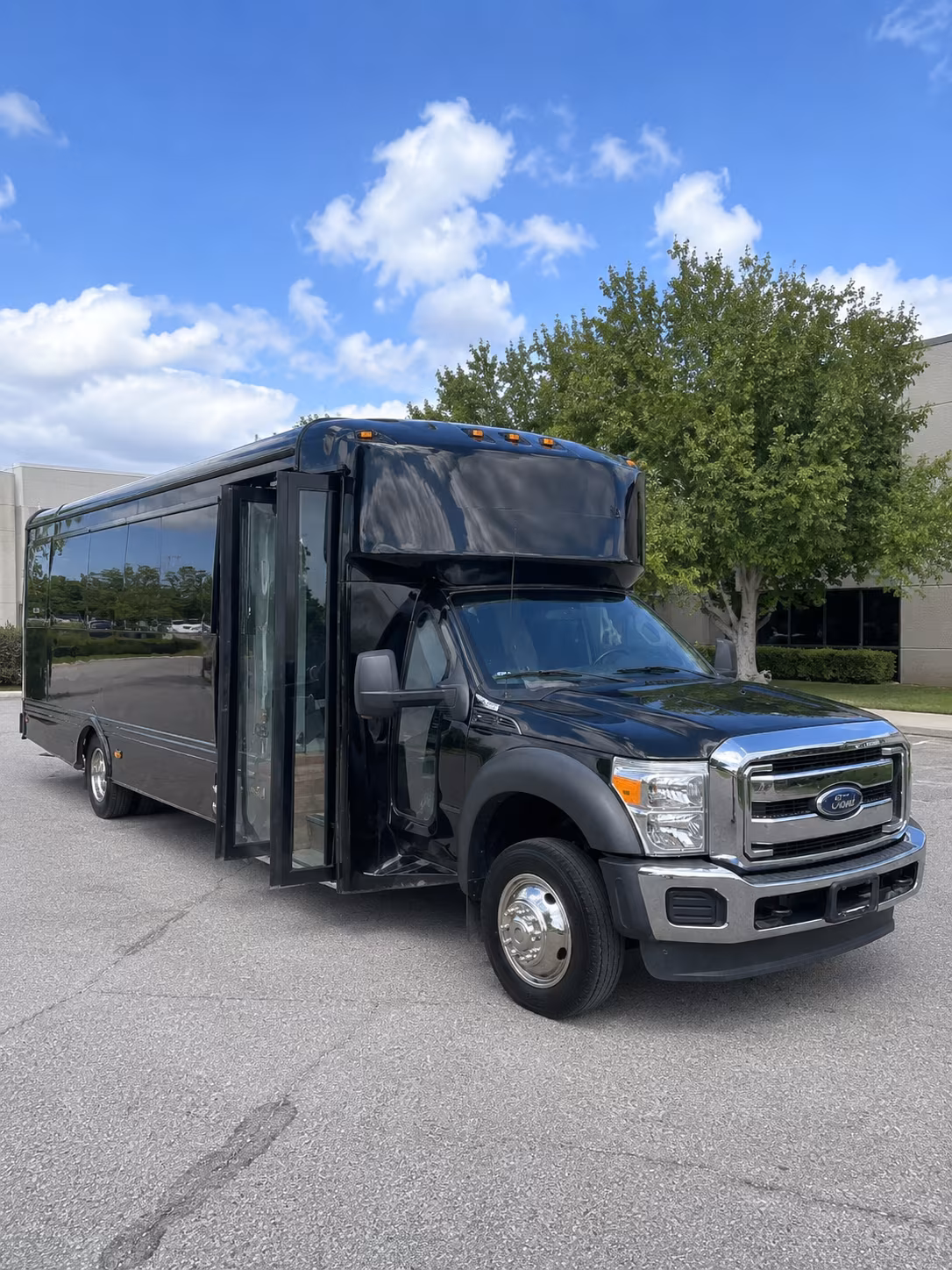 San Francisco Sporting Event Transportation party bus exterior